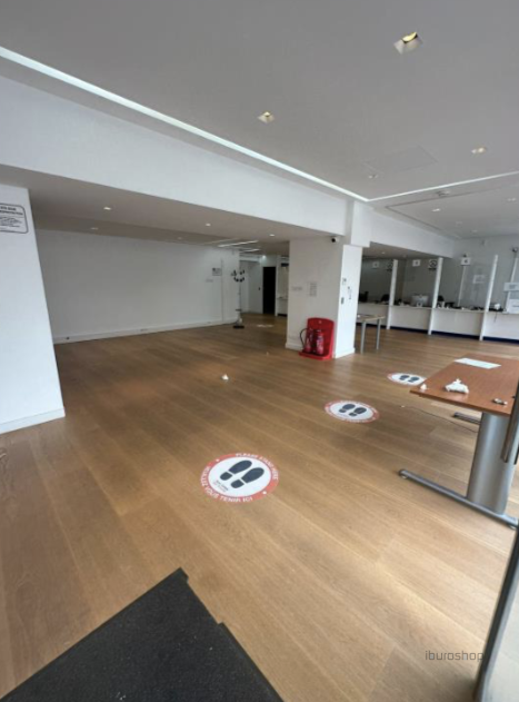 Location Commerce Paris 16 75016 335 m²